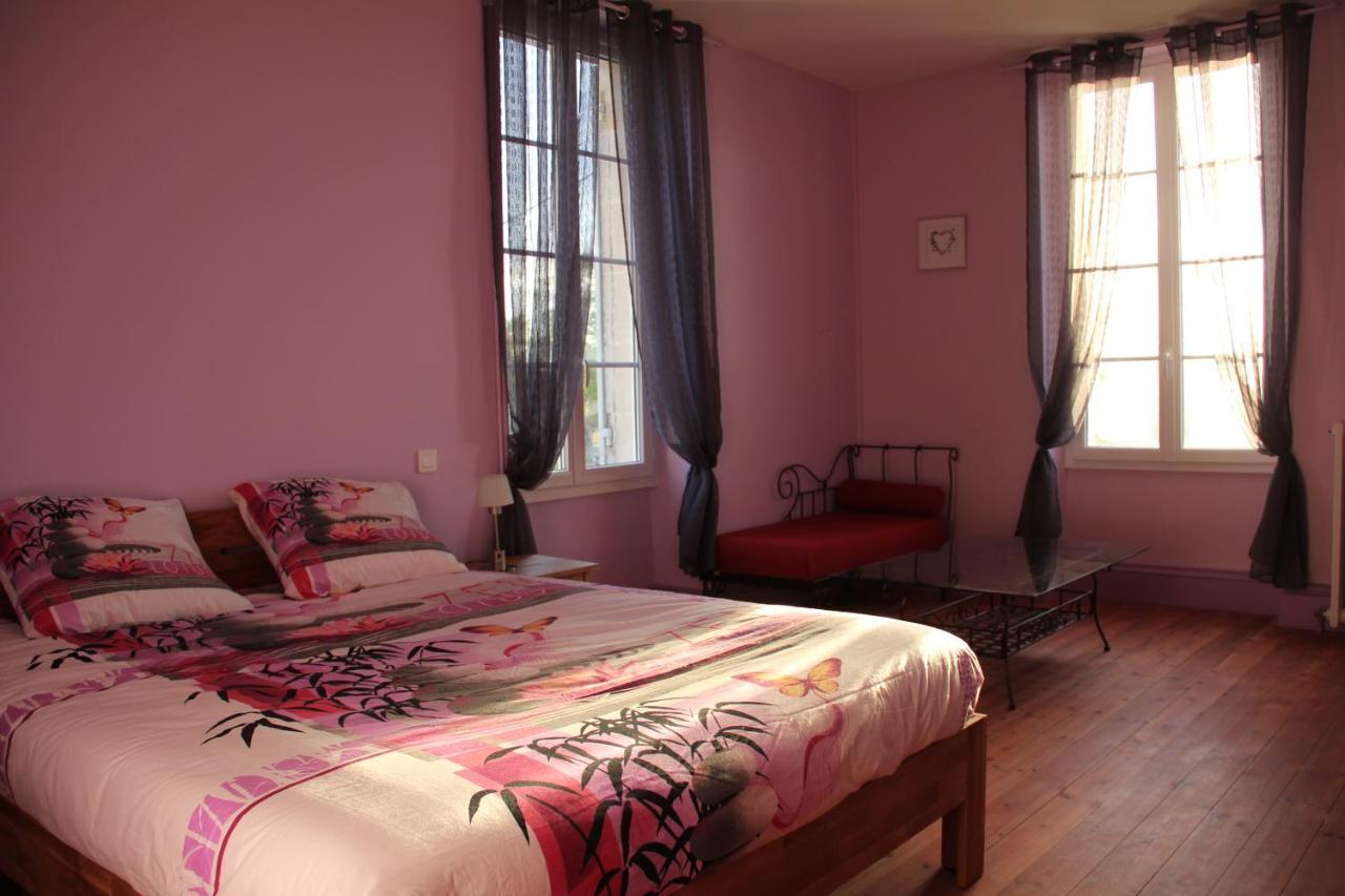 Chez Savary Varzay Экстерьер фото